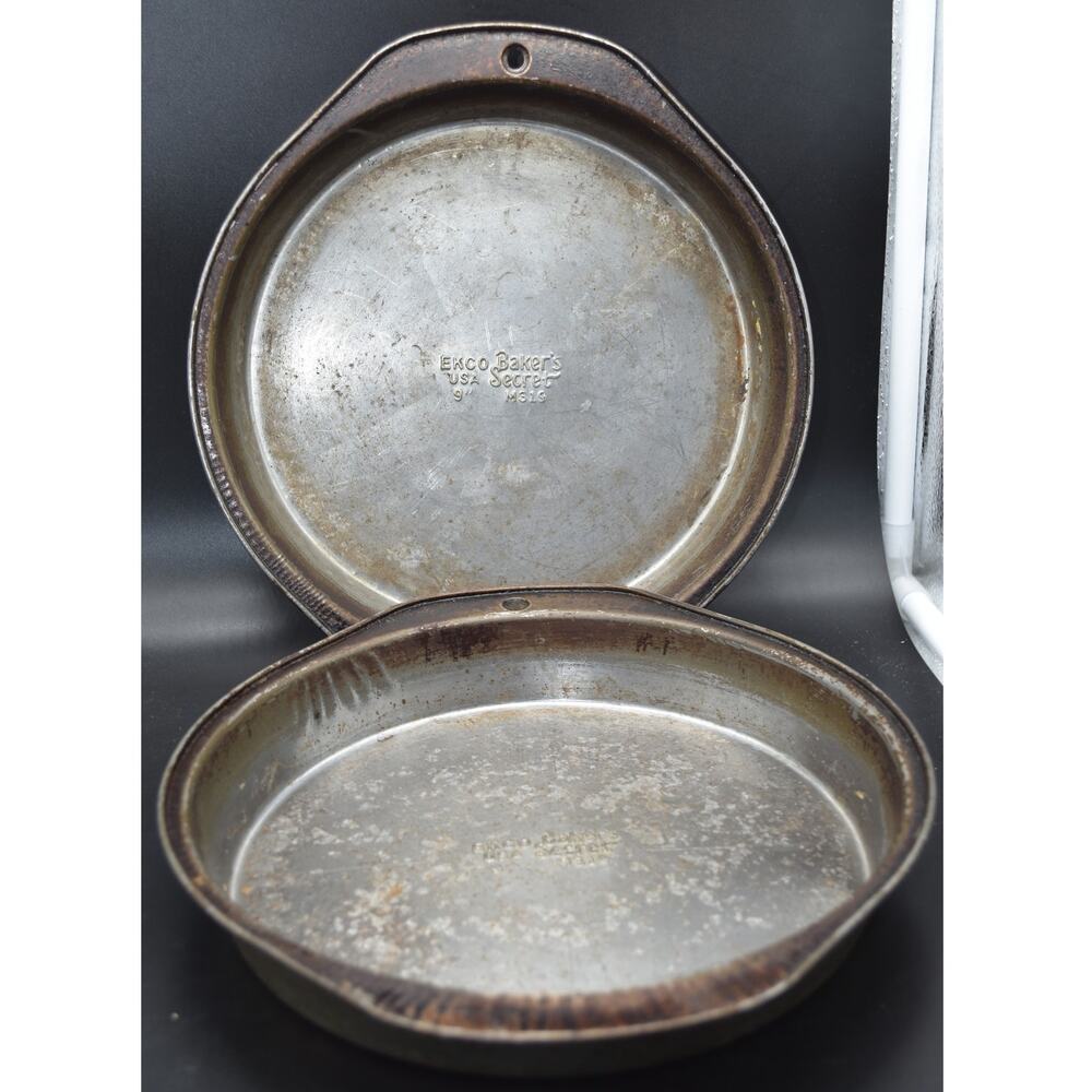 VINTAGE Lot of 2 Ekco Baker's Secret 9" Pie Pan M319 USA Made